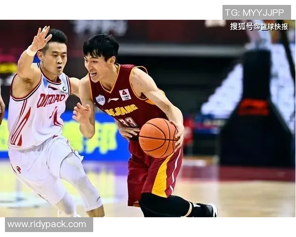 成都篮球队与上海篮球队赛后状态分析与复盘探讨